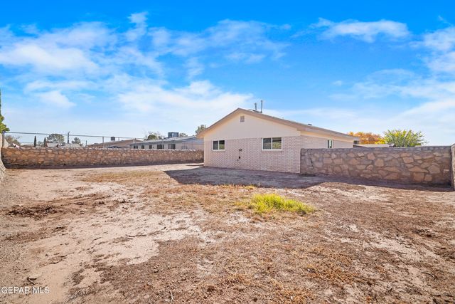 219 CARIBE Circle, El Paso, TX 79927