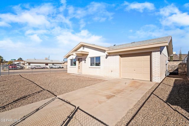 219 CARIBE Circle, El Paso, TX 79927