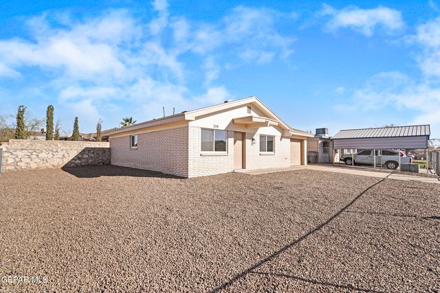 219 CARIBE Circle, El Paso, TX 79927
