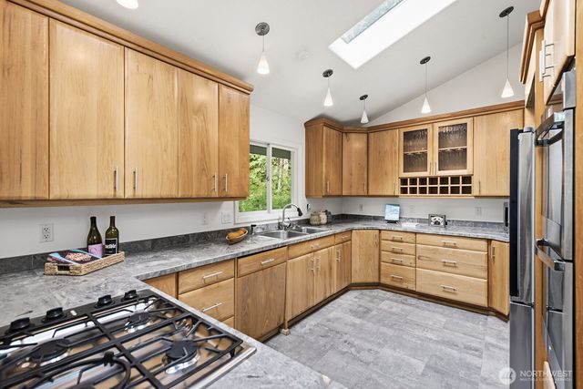 3820 E Ames Lake Drive NE, Redmond, WA 98053