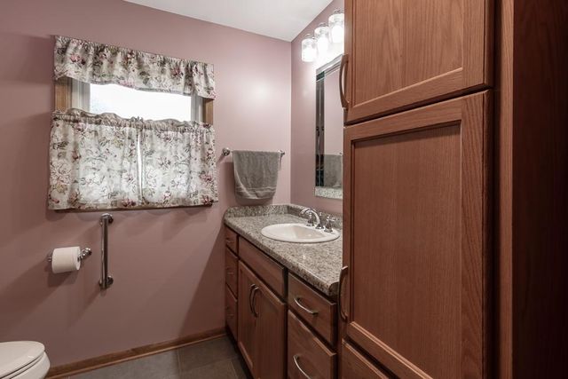 227 Westwood Drive, Mankato, MN 56001