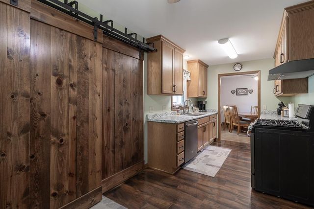 227 Westwood Drive, Mankato, MN 56001