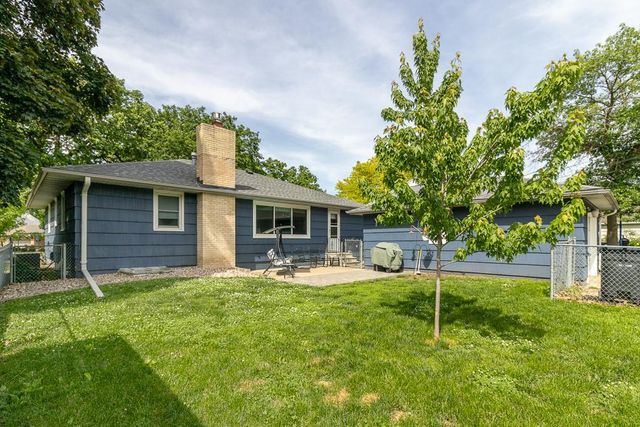 227 Westwood Drive, Mankato, MN 56001