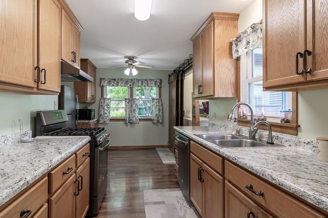 227 Westwood Drive, Mankato, MN 56001