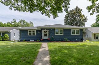 227 Westwood Drive, Mankato, MN 56001