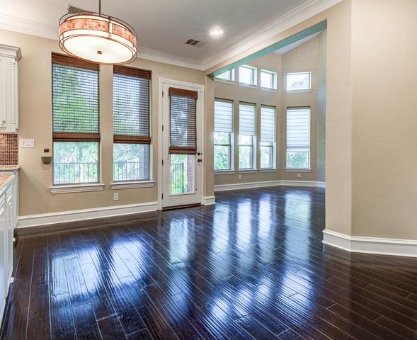1917 Lakecliff Hills LN, Austin, TX 78732