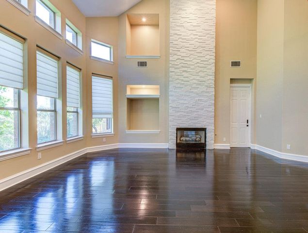 1917 Lakecliff Hills LN, Austin, TX 78732