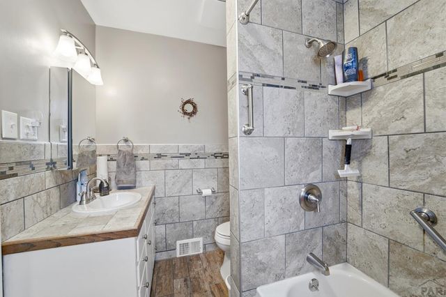 1337 Longwood Ave, Pueblo, CO 81004