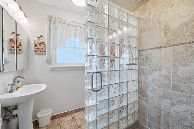 1337 Longwood Ave, Pueblo, CO 81004