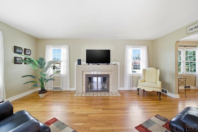 1337 Longwood Ave, Pueblo, CO 81004