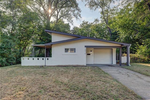 10914 Bennington Avenue, Kansas City, MO 64134