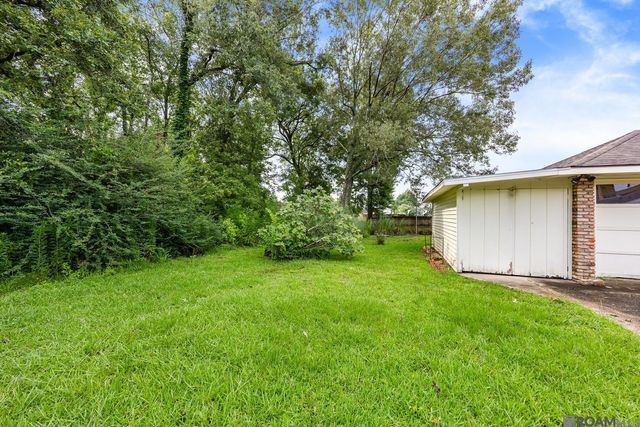 2145 Stonewood Dr, Baton Rouge, LA 70816