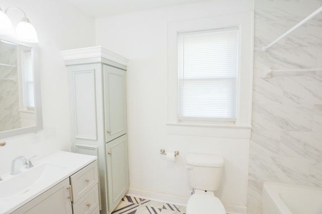 2041 Groveland Avenue, Charleston, SC 29405