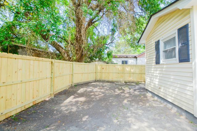 2041 Groveland Avenue, Charleston, SC 29405
