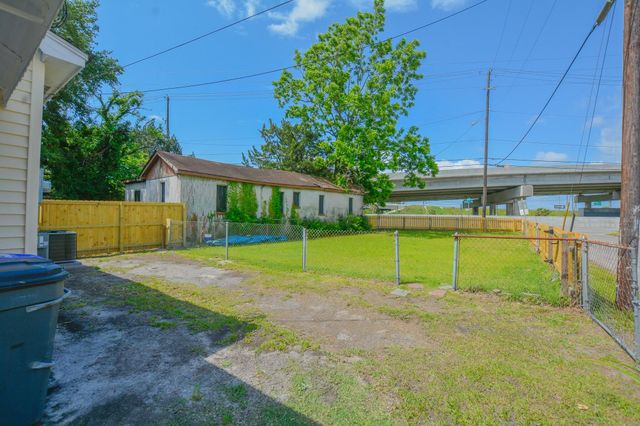 2041 Groveland Avenue, Charleston, SC 29405