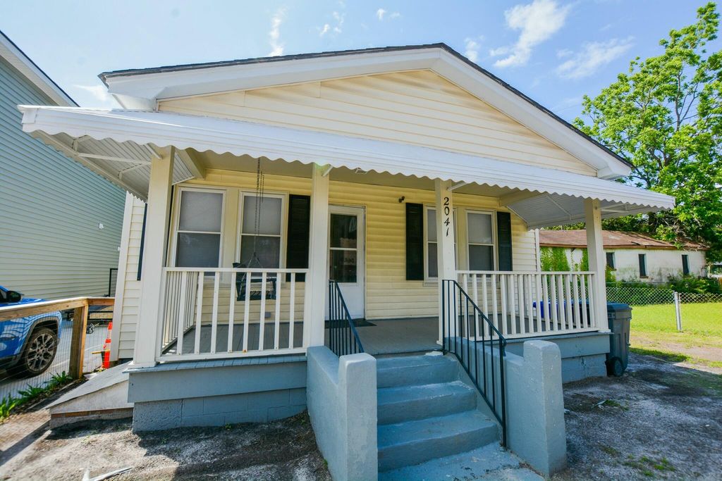 2041 Groveland Avenue, Charleston, SC 29405