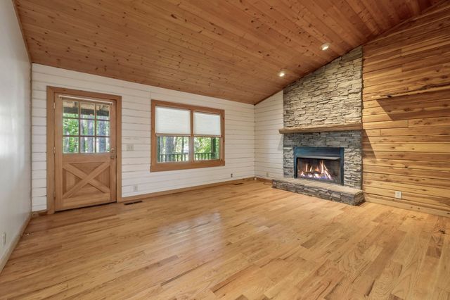 7301 White Oak Dr, Fairview, TN 37062