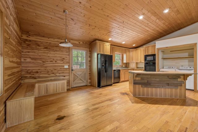 7301 White Oak Dr, Fairview, TN 37062