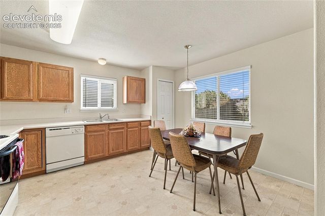 7538 Sailwind Drive, Colorado Springs, CO 80925