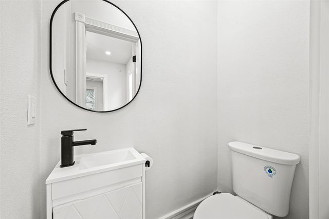 1705 Ovid Street, Houston, TX 77007