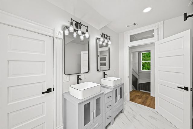 1705 Ovid Street, Houston, TX 77007
