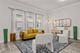 865 Limmer LOOP 1112, Hutto, TX 78634