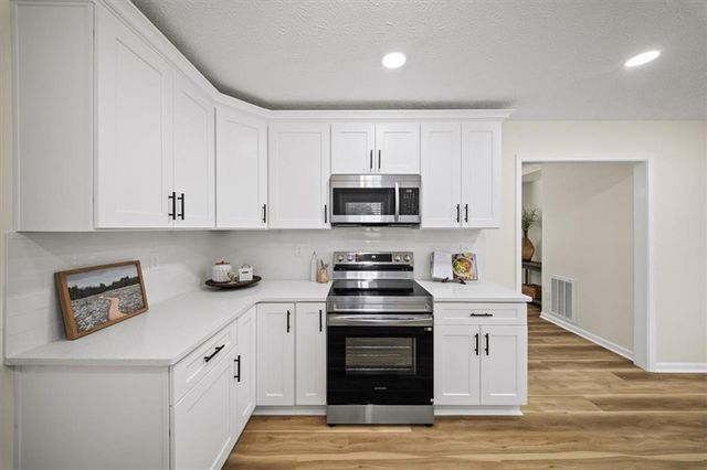 405 Highland Drive, Mcdonough, GA 30253