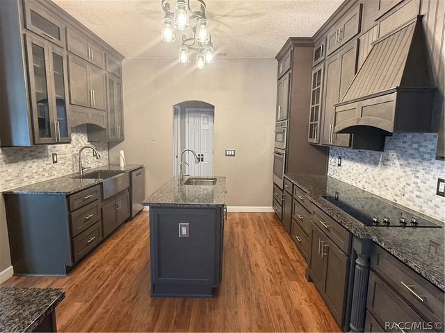 2 Woodlee Court S, Homosassa, FL 34446