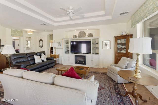 24613 S LAKEWAY Circle SE, Sun Lakes, AZ 85248