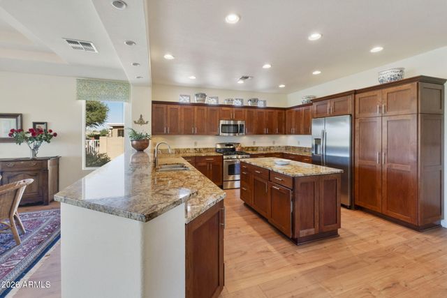 24613 S LAKEWAY Circle SE, Sun Lakes, AZ 85248