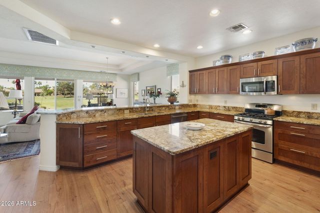 24613 S LAKEWAY Circle SE, Sun Lakes, AZ 85248