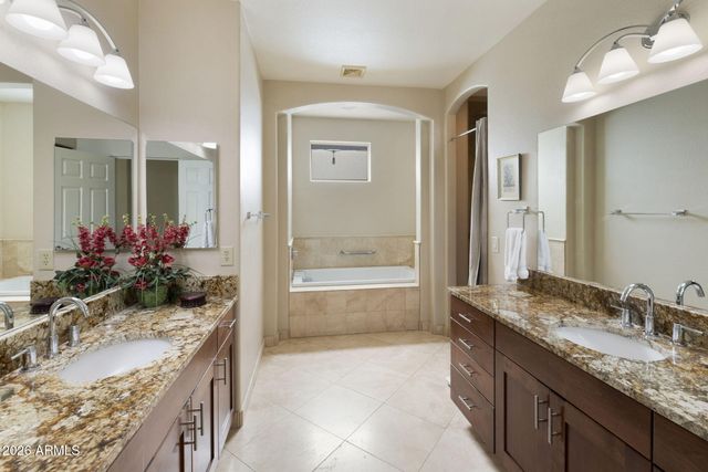 24613 S LAKEWAY Circle SE, Sun Lakes, AZ 85248