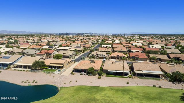 24613 S LAKEWAY Circle SE, Sun Lakes, AZ 85248