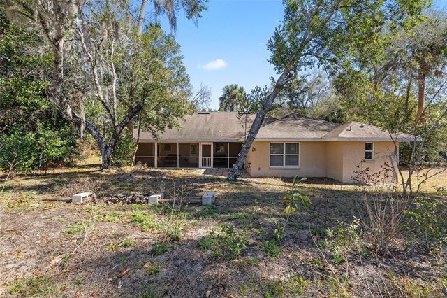 5290 SEMINOLE AVENUE, De Leon Springs, FL 32130