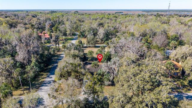 5290 SEMINOLE AVENUE, De Leon Springs, FL 32130