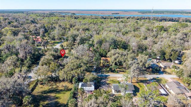 5290 SEMINOLE AVENUE, De Leon Springs, FL 32130