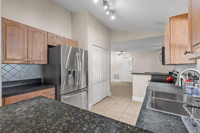 5290 SEMINOLE AVENUE, De Leon Springs, FL 32130