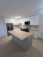 4780 NW 102nd Avenue 102-11, Doral, FL 33178