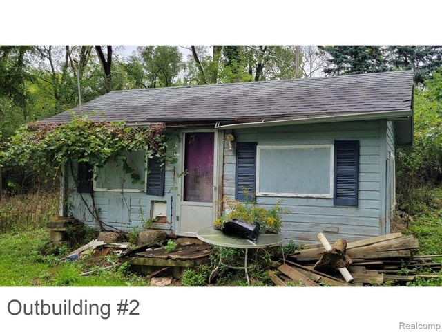 28391 Rollcrest Road, Farmington Hills, MI 48334