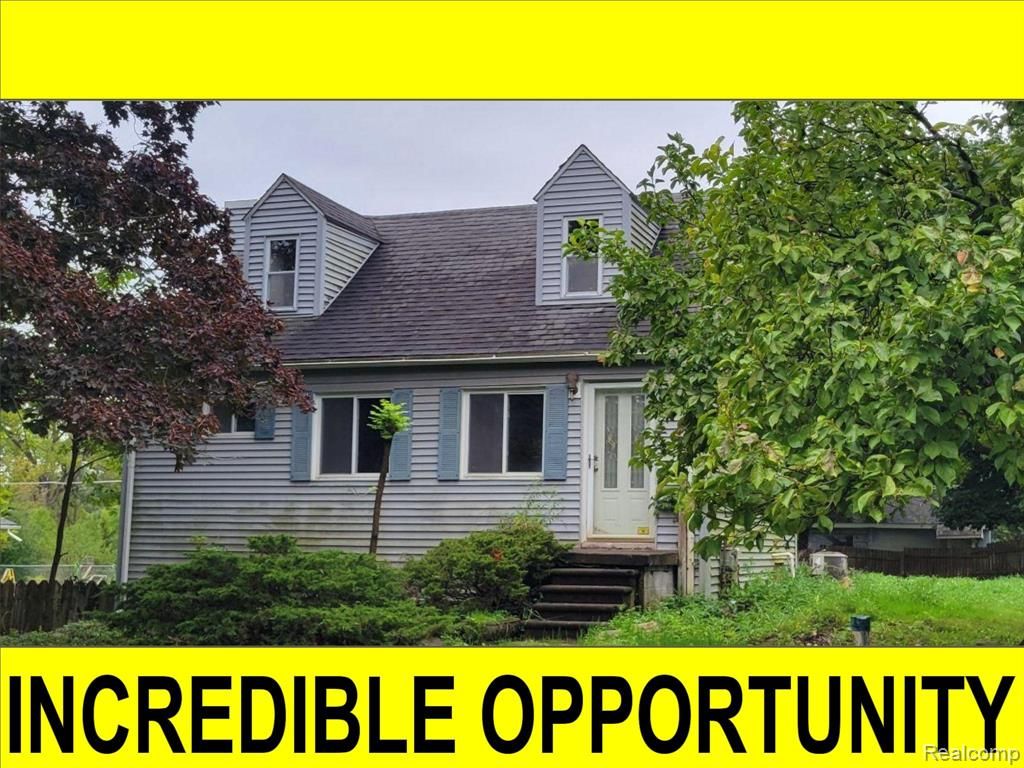 28391 Rollcrest Road, Farmington Hills, MI 48334
