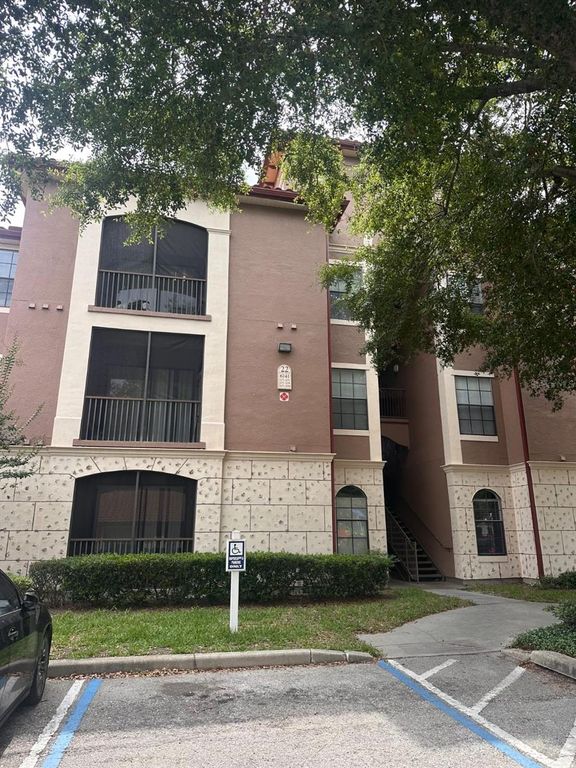 6141 METROWEST BOULEVARD 106, Orlando, FL 32835