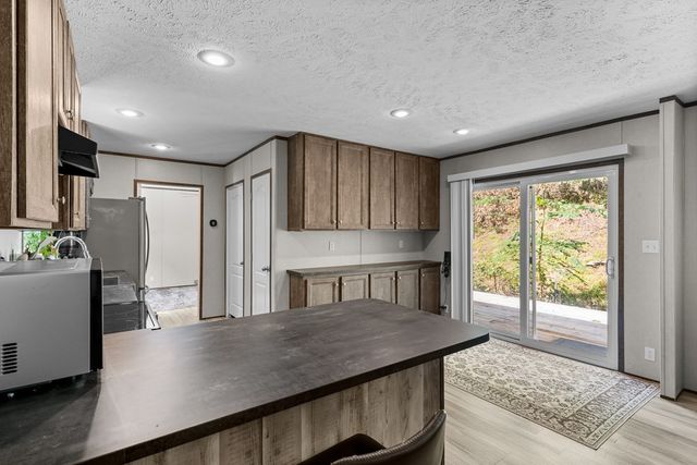 160 Southern Pines Drive, Ellijay, GA 30540