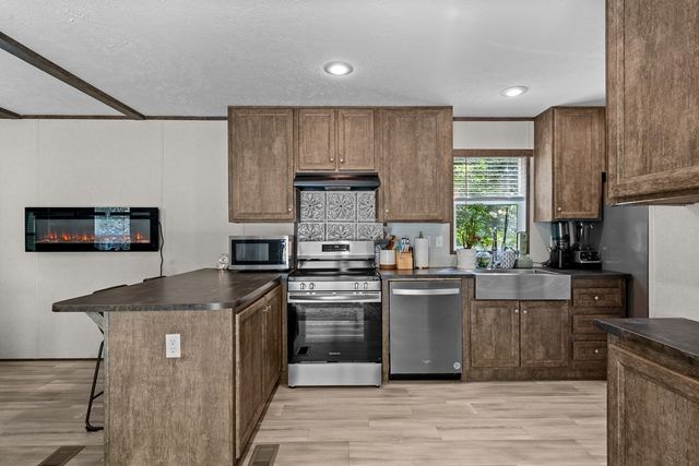 160 Southern Pines Drive, Ellijay, GA 30540
