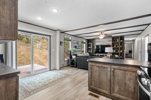 160 Southern Pines Drive, Ellijay, GA 30540
