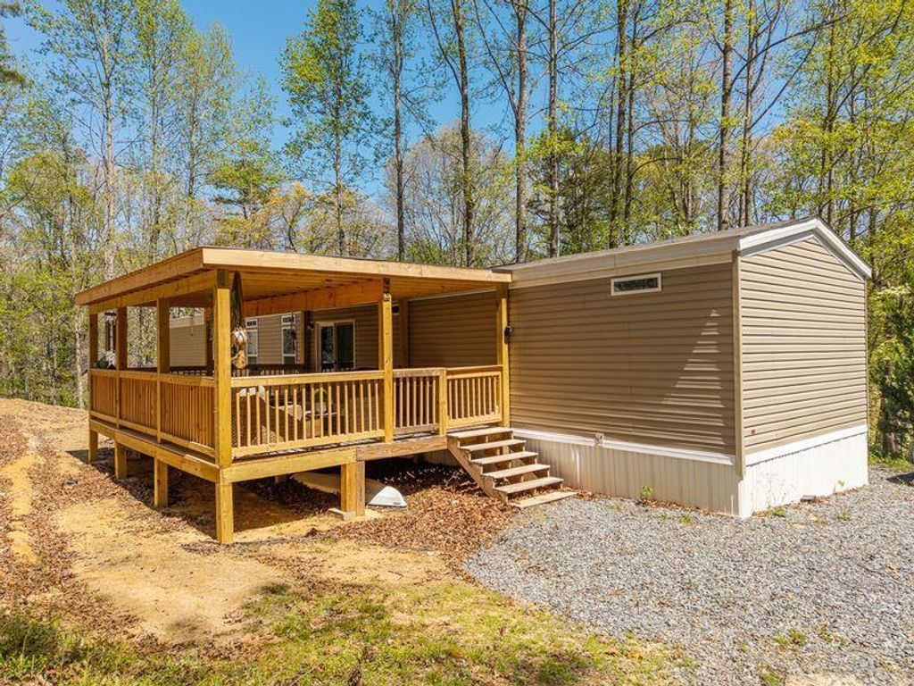 160 Southern Pines Drive, Ellijay, GA 30540