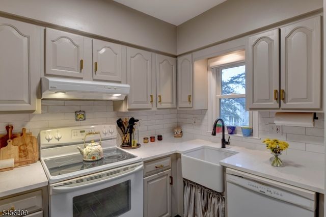 410 Cornelia St 5, Boonton Town, NJ 07005