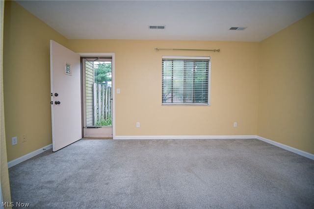 110 Greenwich Road 3, Seville, OH 44273