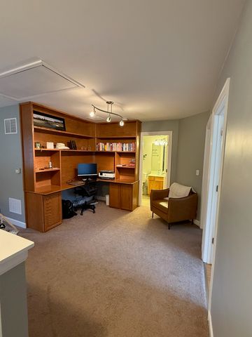 378 N Tower Drive 378, Hainesville, IL 60030