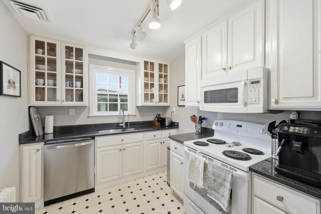 7908 W BOULEVARD DR, Alexandria, VA 22308