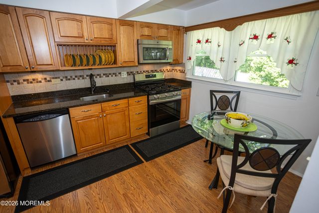 4 Avon Way, Parlin, NJ 08859